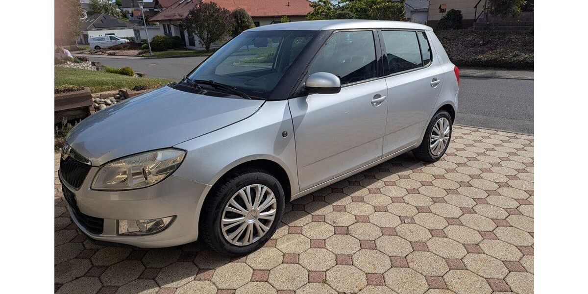 Skoda Fabia 136.231 km 4.690 &euro; Distelhausen 97941