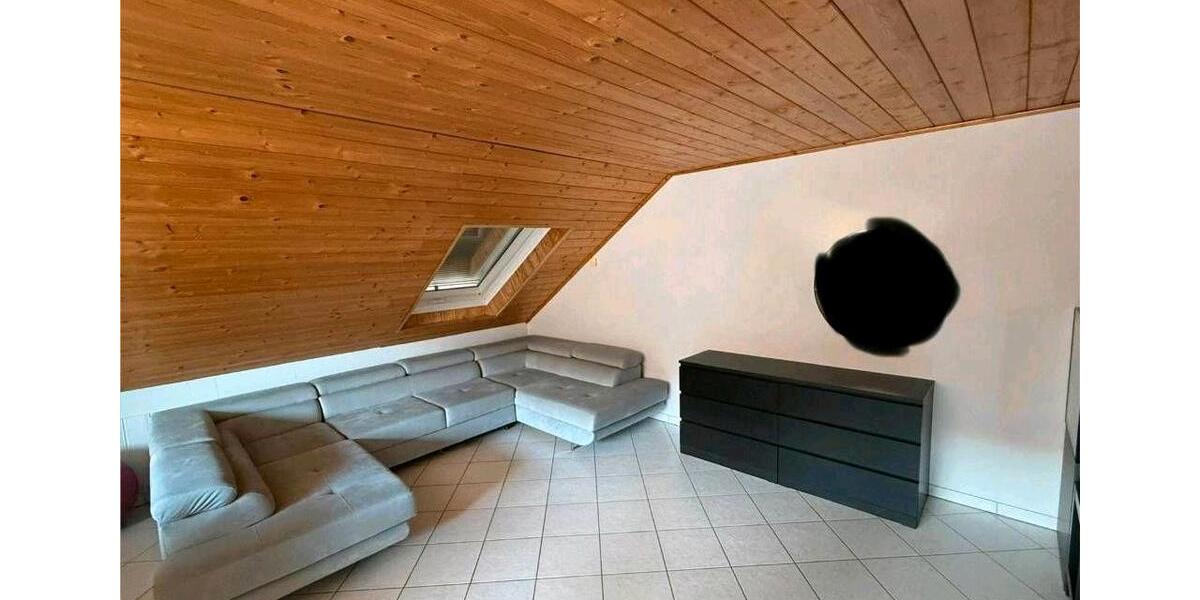 Dachgeschoßwohnung Prosselsheim - 4 Zimmer, 120 m&sup2;, 700&euro; | Angebot:26211442