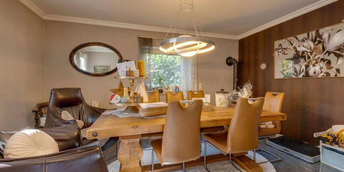 Mehrfamilienhaus, Wohnhaus Kitzingen - 7 Zimmer, 250 m&sup2;, 500.000&euro; | Angebot:25747372