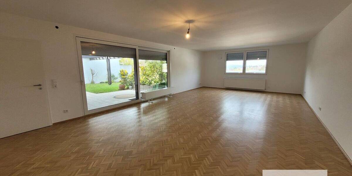 Etagenwohnung Würzburg Lindleinsmühle - 4 Zimmer, 170 m&sup2;, 2.500&euro; | Angebot:26343936