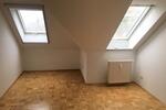 Dachgeschoßwohnung Frickenhausen am Main - 3 Zimmer, 99 m&sup2;, 1.000&euro; | Angebot:26560530