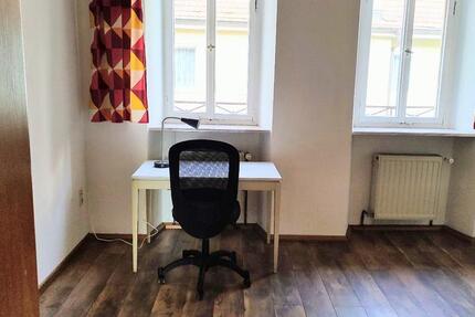 Wohnung Würzburg Sanderau - 5 Zimmer, 134 m&sup2;, 1.750&euro; | Angebot:25321384