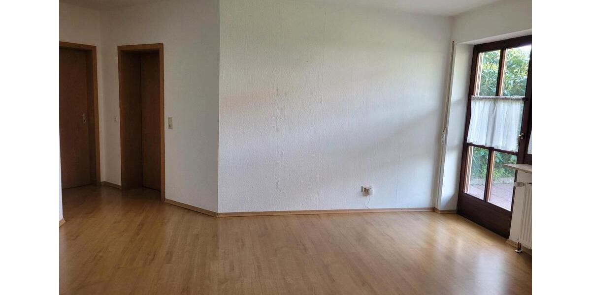 Erdgeschoßwohnung Veitshöchheim - 2 Zimmer, 60 m&sup2;, 700&euro; | Angebot:26586616