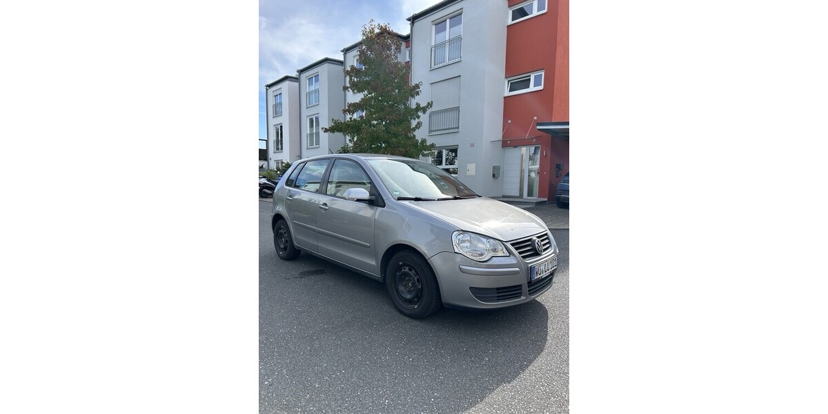 VW Polo 238.345 km 2.499 &euro; Würzburg 97070