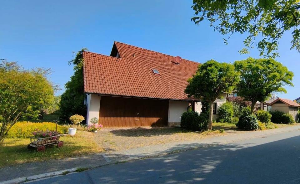 Einfamilienhaus Grünsfeld - 8 Zimmer, 256 m&sup2;, 390.000&euro; | Angebot:26713889