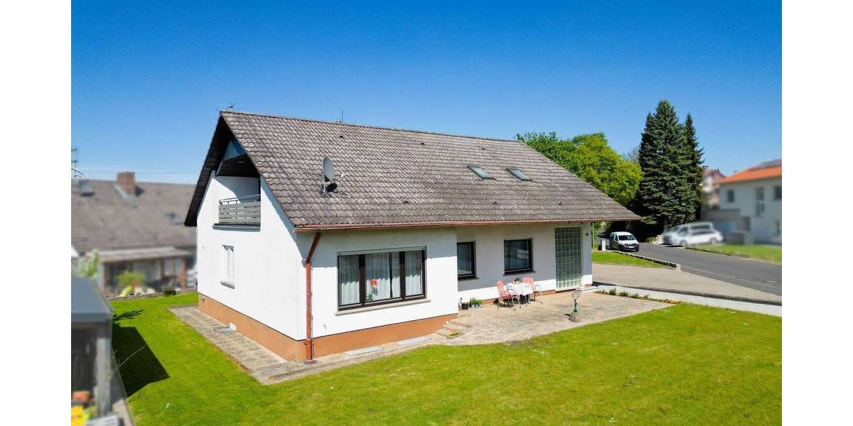 Mehrfamilienhaus, Wohnhaus Kirchheim Gaubüttelbrunn - 5 Zimmer, 184 m&sup2;, 360.000&euro; | Angebot:26767865