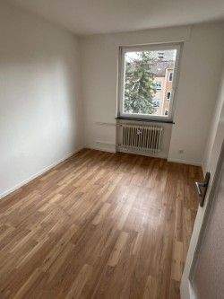 Familienfreundliche Wohnung mit Balkon in Würzburg Sanderau 4 zimmer