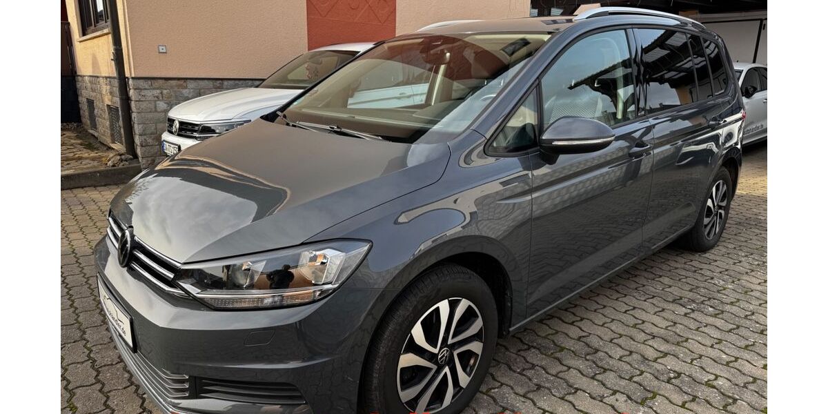 VW Touran 39.121 km 28.990 € Werneck 97440
