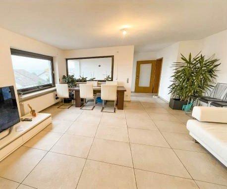 Doppelhaushälfte Zell am Main - 5 Zimmer, 151 m&sup2;, 379.000&euro; | Angebot:26957747