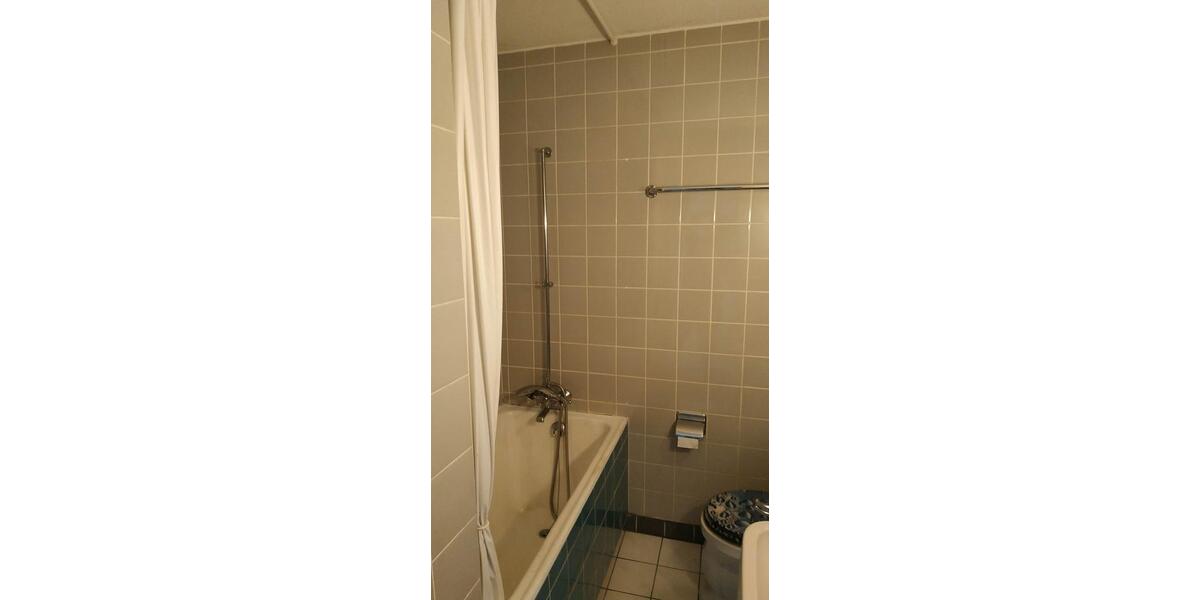 Dachgeschoßwohnung Höchberg - 1 Zimmer, 25 m&sup2;, 89.000&euro; | Angebot:26163916