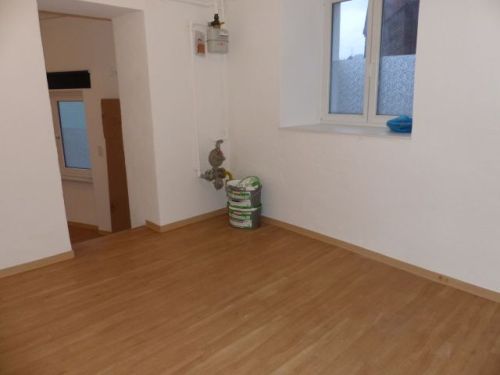 Mehrfamilienhaus in 97450 Arnstein, 21 Min bis Würzburg (ID 10389) 6 zimmer
