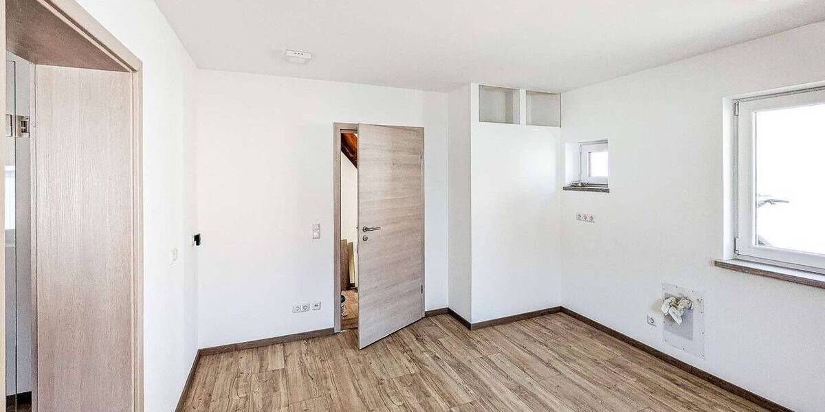 Einfamilienhaus Waldbüttelbrunn - 3 Zimmer, 72 m&sup2;, 880&euro; | Angebot:26596740