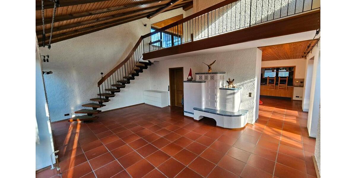 Einfamilienhaus Würzburg Heuchelhof - 7 Zimmer, 259 m&sup2;, 630.000&euro; | Angebot:25855005