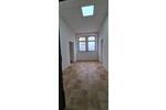2 Zimmer Wohnung Hell Geräumig + Küche 15 Min v. Würzburg