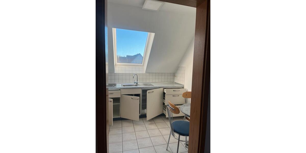 Dachgeschoßwohnung Kürnach - 1 Zimmer, 42 m&sup2;, 680&euro; | Angebot:24854242