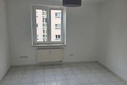 Wohnung Würzburg Zellerau - 1 Zimmer, 30 m&sup2;, 390&euro; | Angebot:27000533