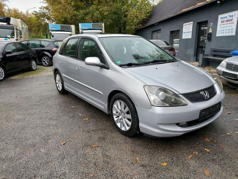 Honda Civic 208.400 km 3.300 € Würzburg 97082