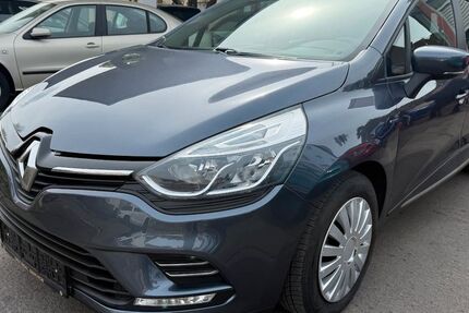 Renault Clio 149.730 km 6.750 &euro; Veitshöchheim 97209