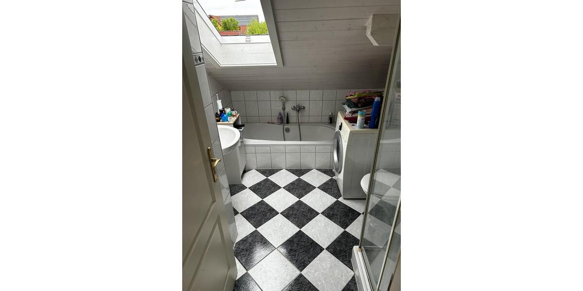 Dachgeschoßwohnung Hafenlohr - 2 Zimmer, 35 m&sup2;, 430&euro; | Angebot:26476745