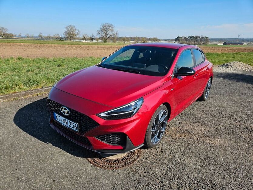 i30