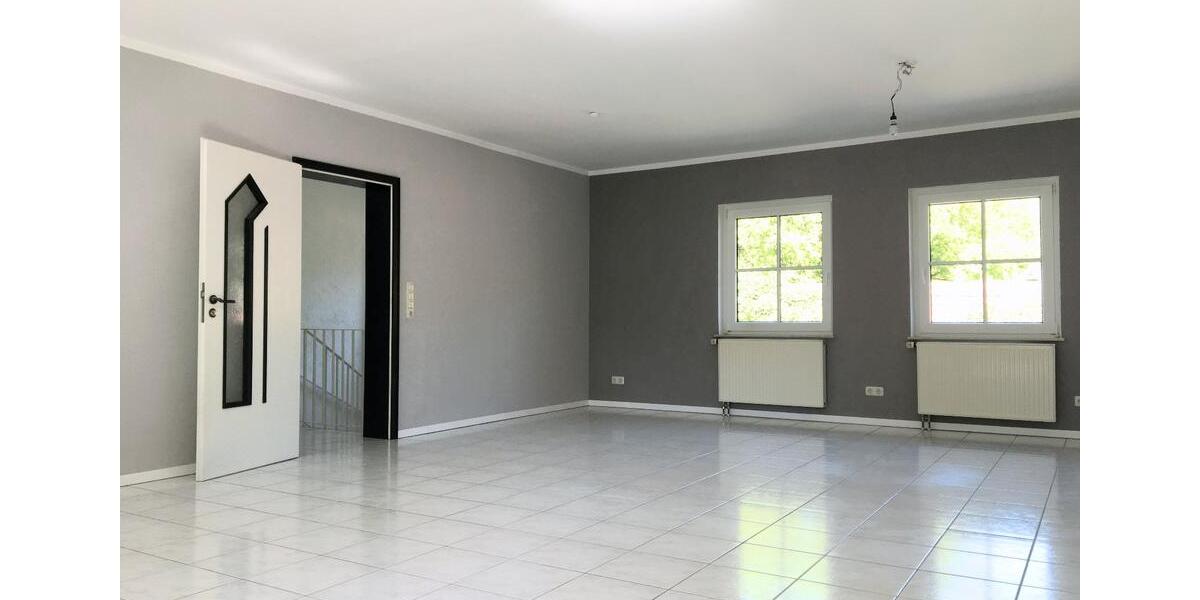 Maisonettenwohnung Retzstadt - 3.5 Zimmer, 150 m&sup2;, 1.250&euro; | Angebot:24876205