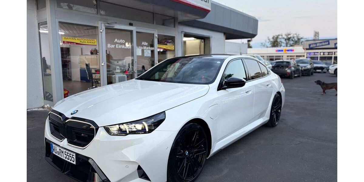 BMW M5 6.500 km 135.000 € Würzburg 97076