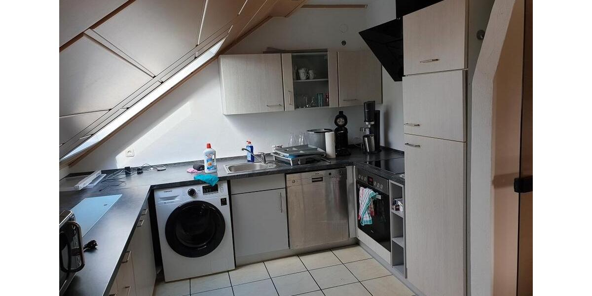 Dachgeschoßwohnung Großrinderfeld - 4 Zimmer, 105 m&sup2;, 680&euro; | Angebot:25990828