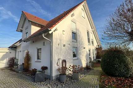 Haus zum Kaufen in Sulzfeld am Main 1.240.000 € 360 m² 11 zimmer