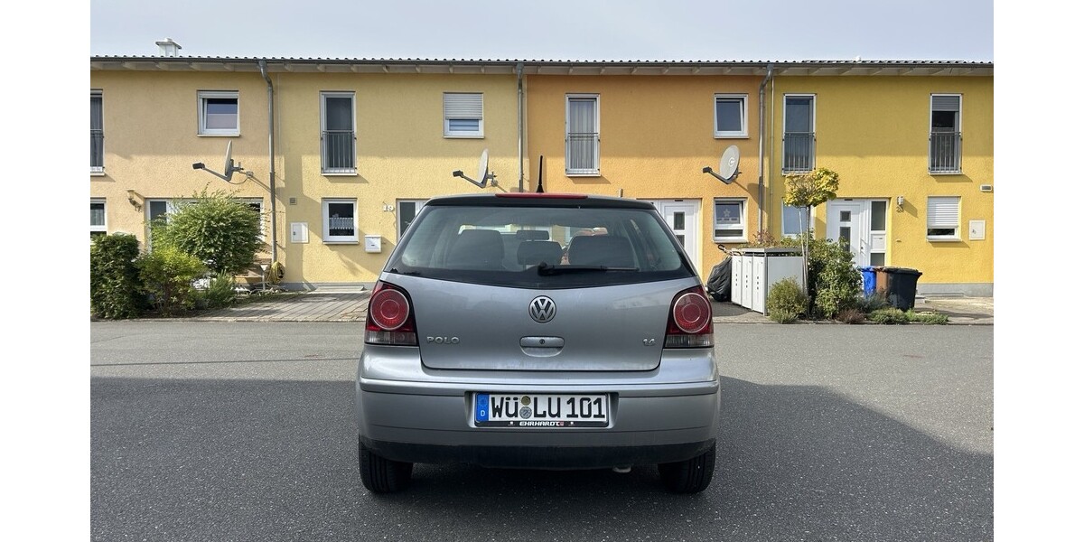 VW Polo 238.345 km 2.799 € Würzburg 97070