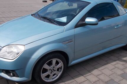 Opel Tigra 182.000 km 1.990 € Kitzingen 97318