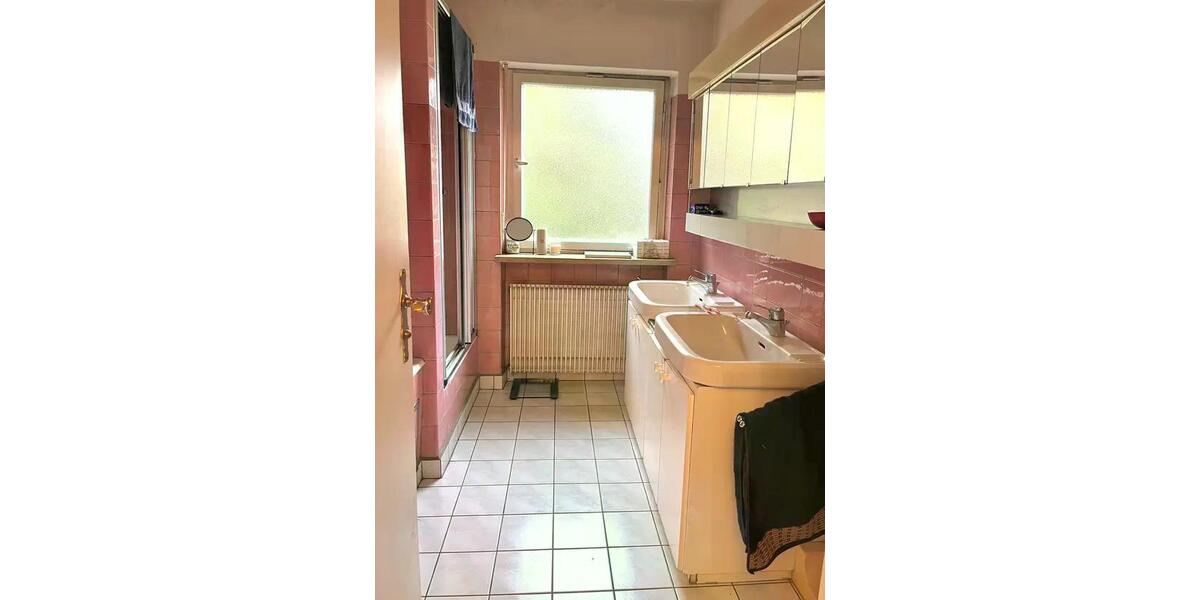 Einfamilienhaus Ochsenfurt - 7 Zimmer, 167 m&sup2;, 549.000&euro; | Angebot:27096415