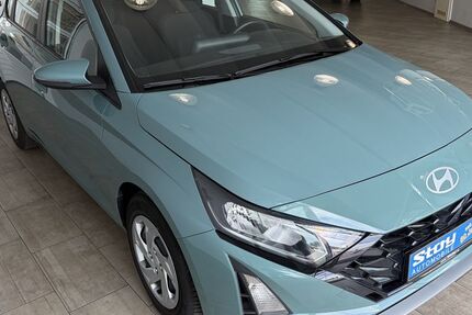 Hyundai i20 15.500 km 18.990 &euro; Würzburg 97076
