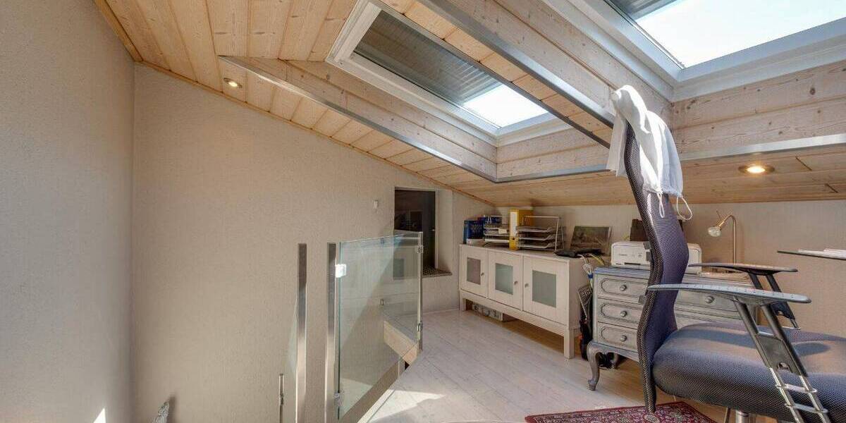 Mehrfamilienhaus, Wohnhaus Kitzingen - 7 Zimmer, 250 m&sup2;, 500.000&euro; | Angebot:25747372