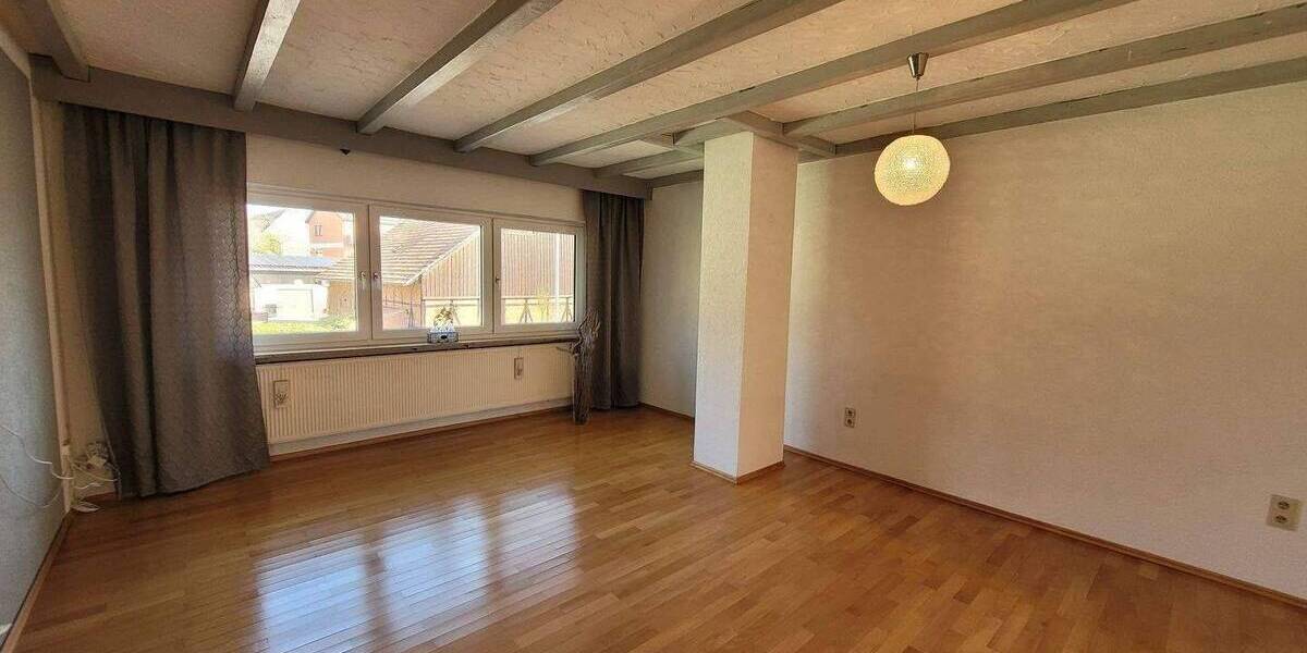 Etagenwohnung Kirchheim - 4 Zimmer, 130 m&sup2;, 980&euro; | Angebot:26920026