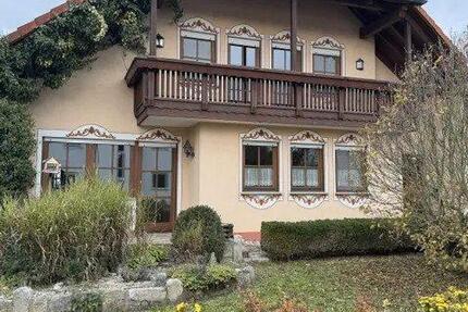 Haus Grünsfeld - 8 Zimmer, 266 m&sup2;, 550.000&euro; | Angebot:26395188