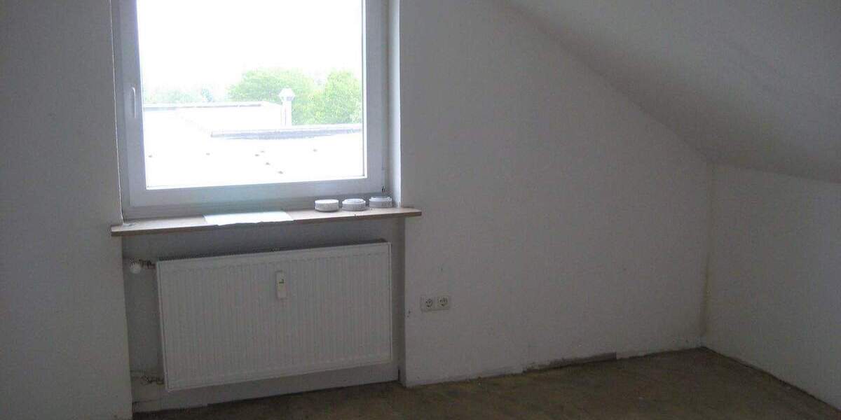 Etagenwohnung Waldbüttelbrunn - 3 Zimmer, 88 m&sup2;, 210.000&euro; | Angebot:25864896