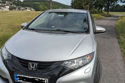Honda Civic 198.000 km 4.900 &euro; Lindach 97509