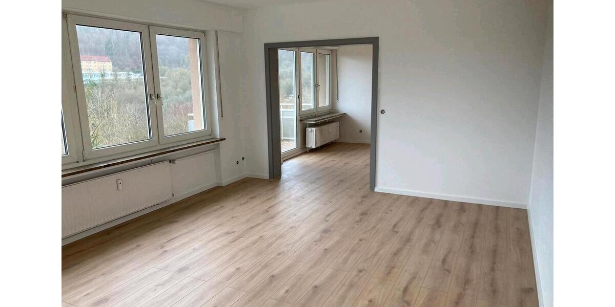 Erdgeschoßwohnung Grünsfeld - 5 Zimmer, 104 m&sup2;, 980&euro; | Angebot:20563145