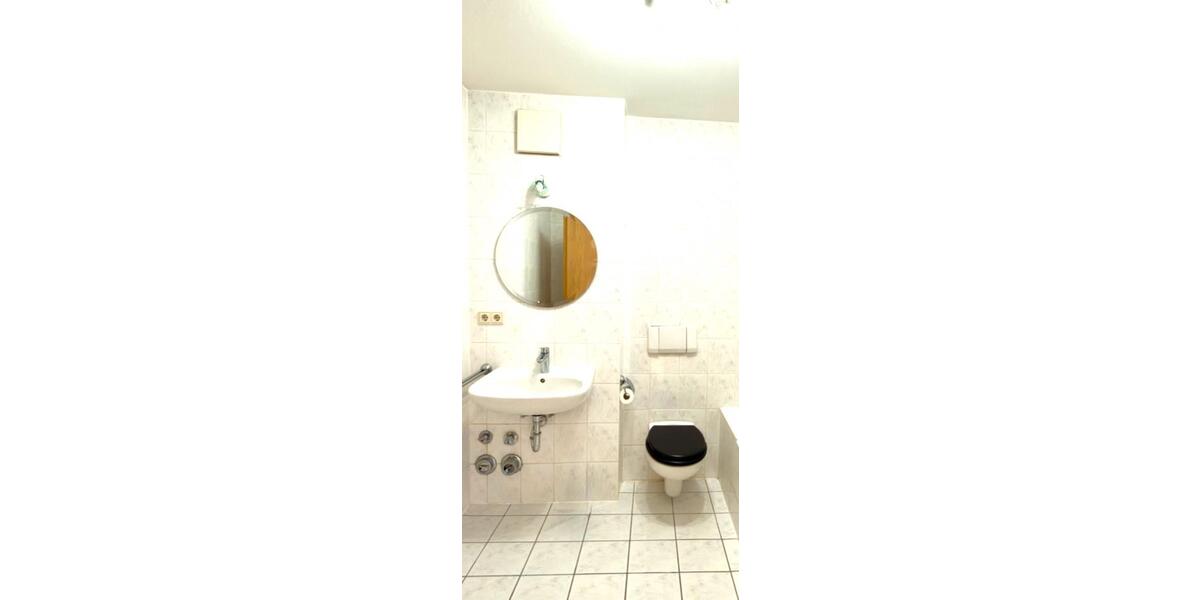 Etagenwohnung Würzburg Heuchelhof - 1 Zimmer, 39 m&sup2;, 720&euro; | Angebot:26671316