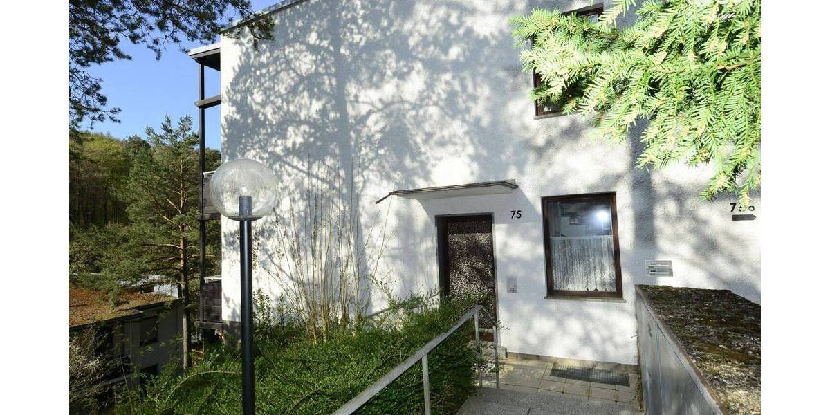Etagenwohnung Würzburg Steinbachtal - 3 Zimmer, 90 m&sup2;, 360.000&euro; | Angebot:26723980