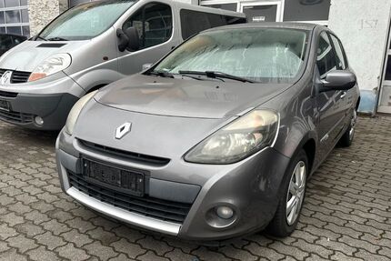Renault Clio 198.000 km 2.600 € Wertheim am Main 97877
