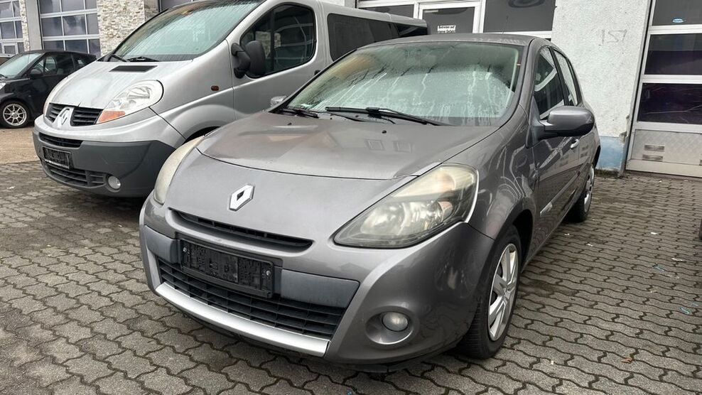 Renault Clio 198.000 km 2.600 € Wertheim am Main 97877