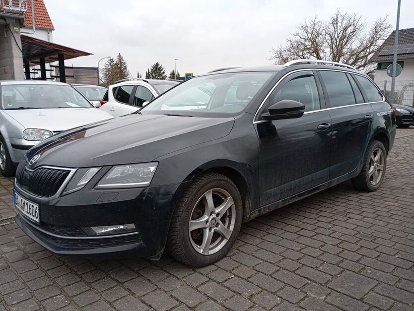 Skoda Octavia 348.000 km 7.400 € Randersacker 97236