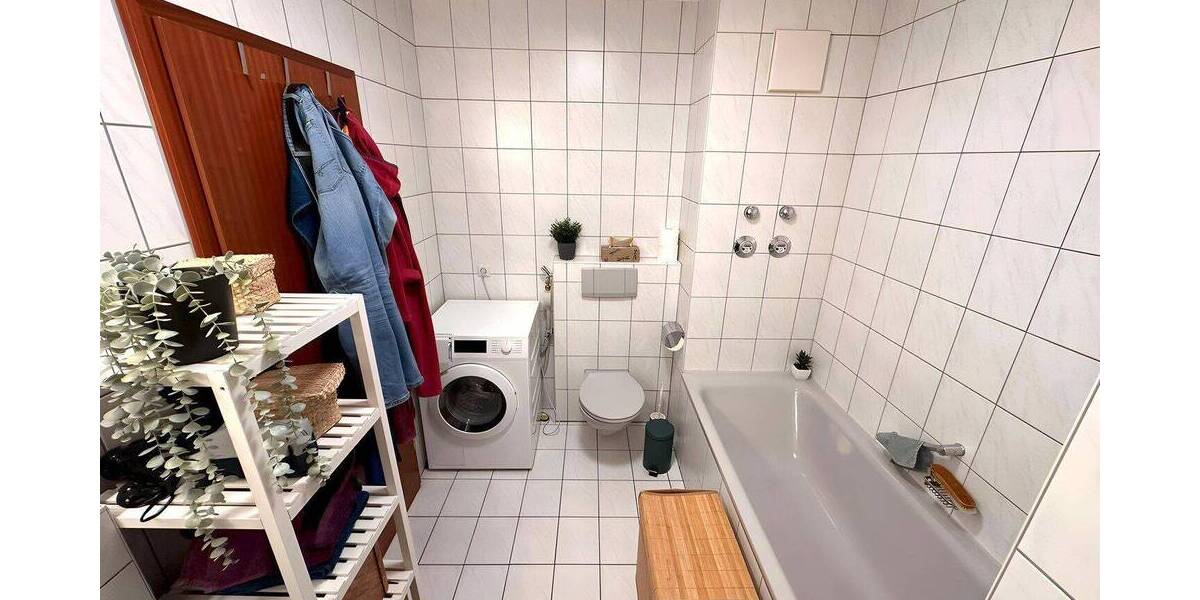 Etagenwohnung Würzburg Sanderau - 3 Zimmer, 65 m&sup2;, 750&euro; | Angebot:26825021