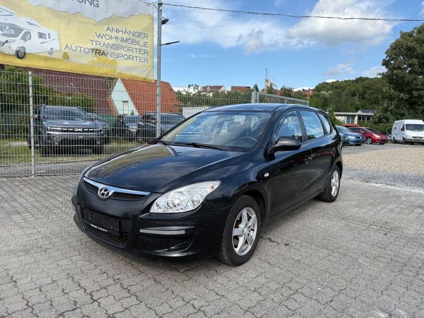 i30