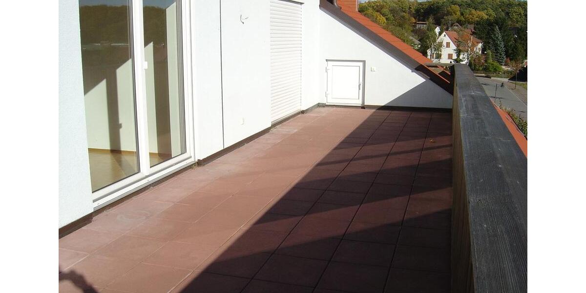 Dachgeschoßwohnung Waldbüttelbrunn - 4 Zimmer, 150 m&sup2;, 555.000&euro; | Angebot:27021231