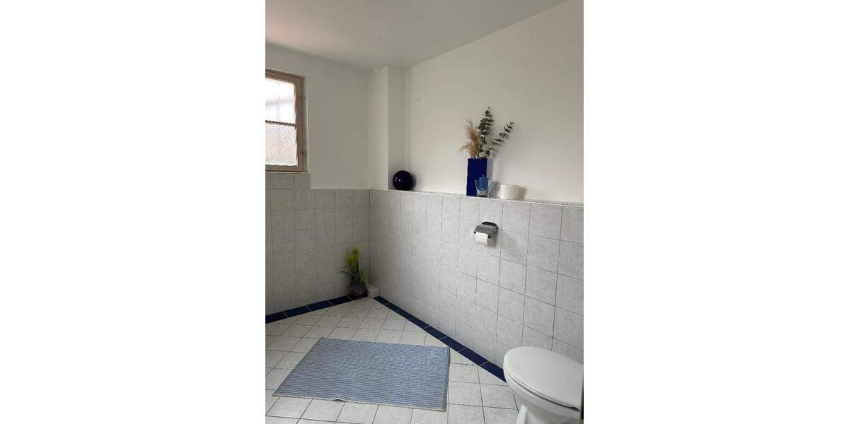 Höchberg - Wohn.- und Geschäftshaus zimmer