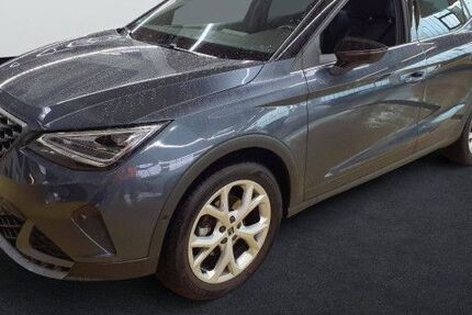 Seat Arona 20.500 km 25.780 &euro; Würzburg 97076