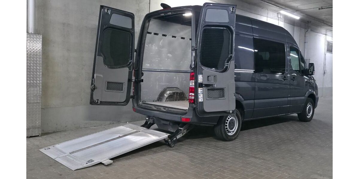 Mercedes-Benz Sprinter 217.950 km 23.680 &euro; Würzburg 97084