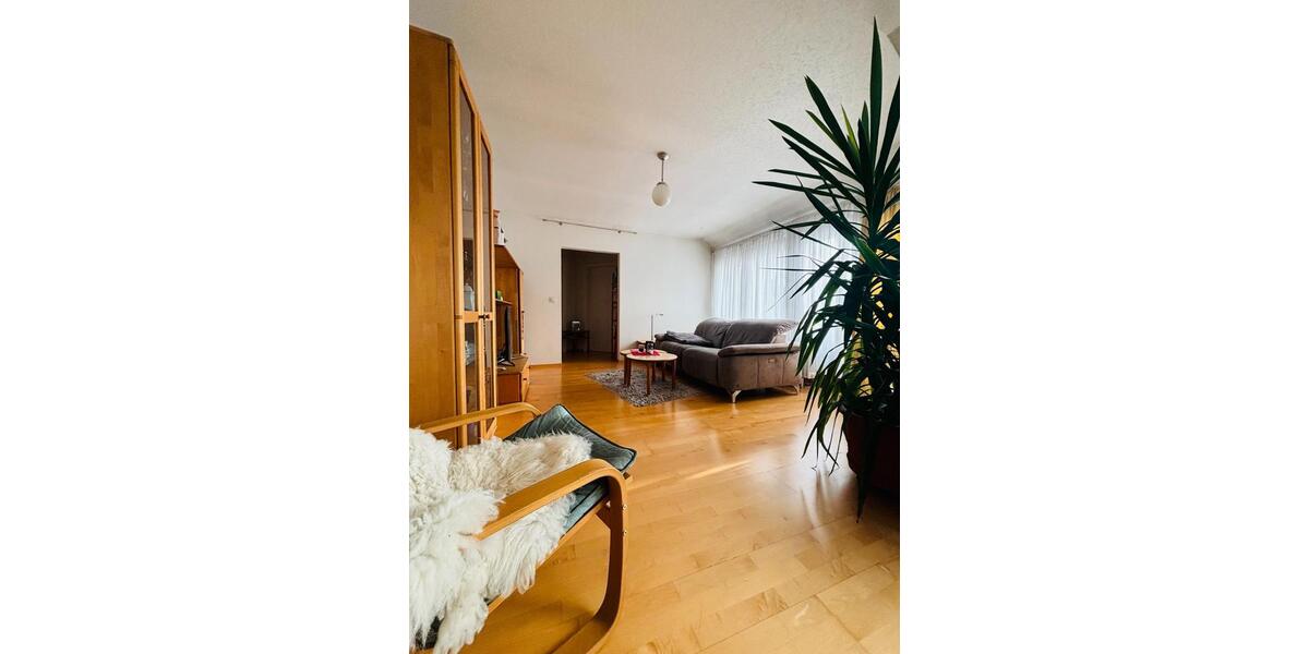 Dachgeschoßwohnung Eisingen - 3.5 Zimmer, 87 m&sup2;, 298.000&euro; | Angebot:26022242